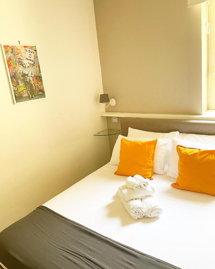 Terrazza Aragon Room And Spa Napels Buitenkant foto