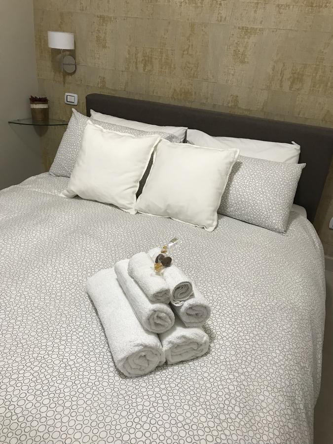 Terrazza Aragon Room And Spa Napels Buitenkant foto